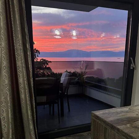 Golden Sunset Apartment Njivice Luaran gambar