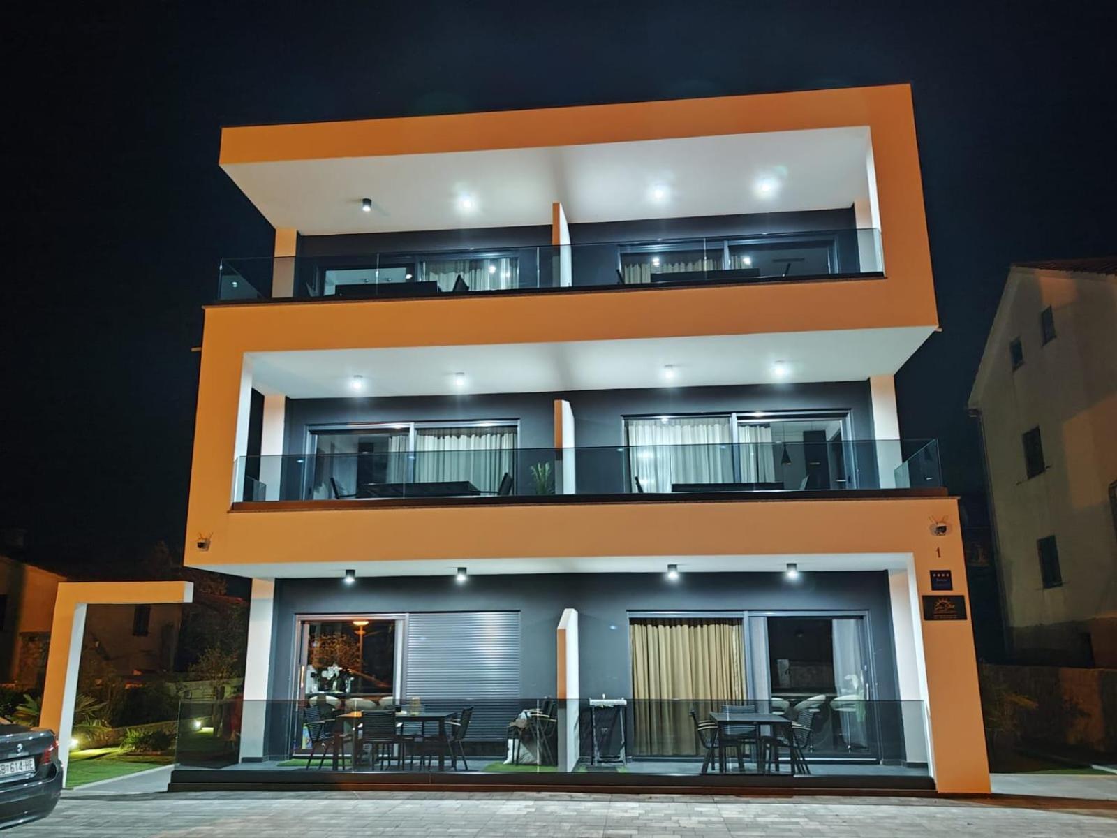 Golden Sunset Apartment Njivice Bilik gambar