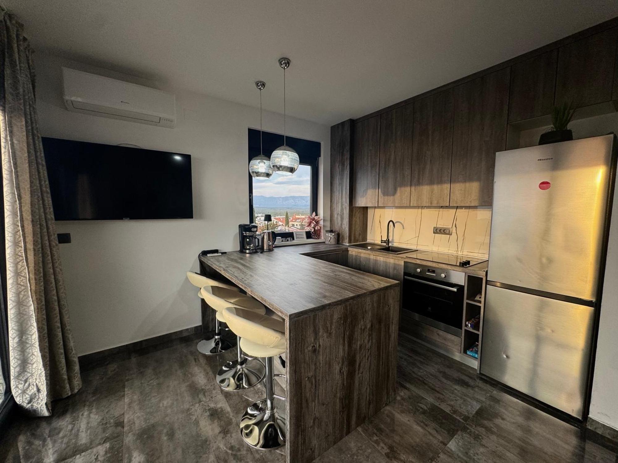 Golden Sunset Apartment Njivice Luaran gambar