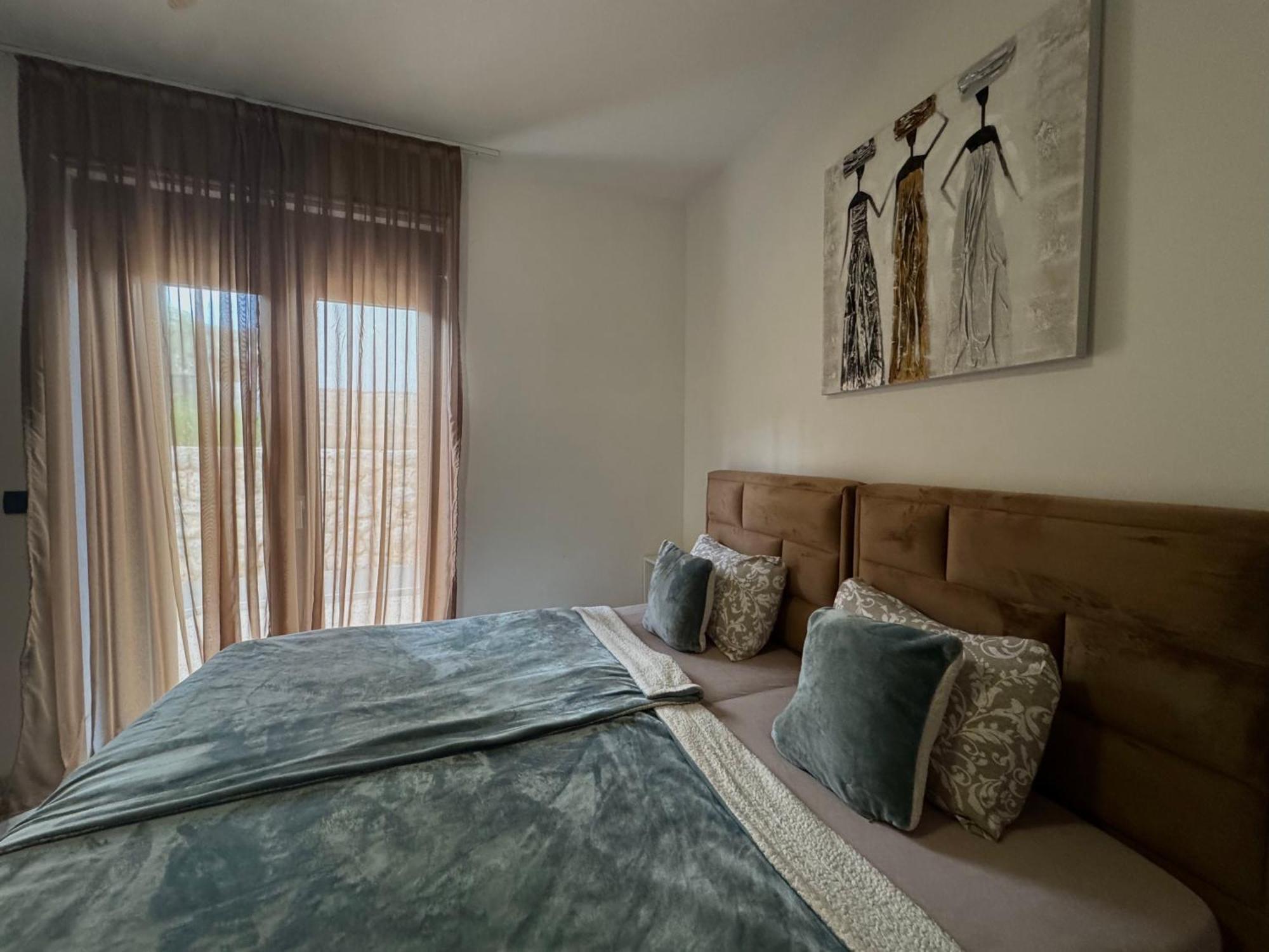 Golden Sunset Apartment Njivice Luaran gambar