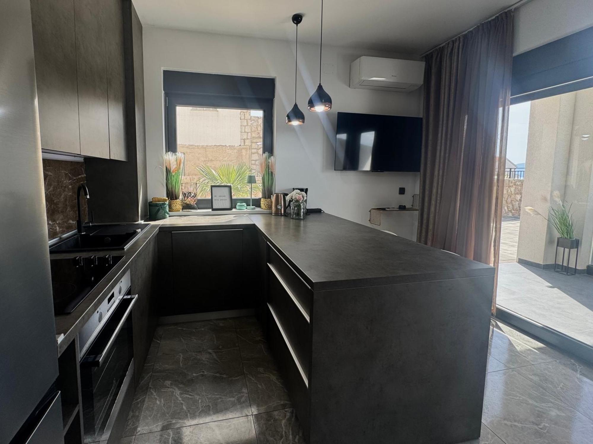 Golden Sunset Apartment Njivice Luaran gambar