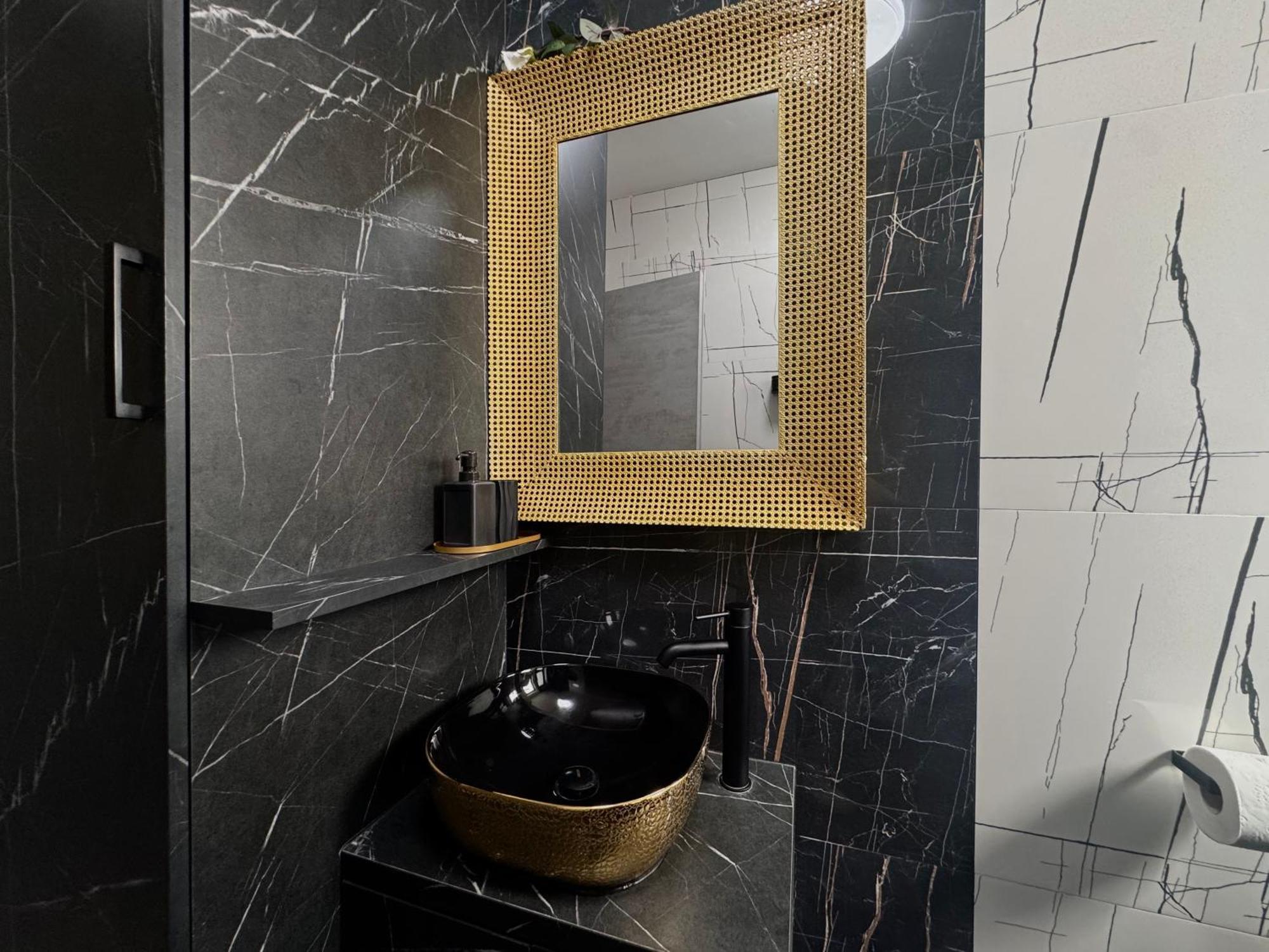 Golden Sunset Apartment Njivice Luaran gambar